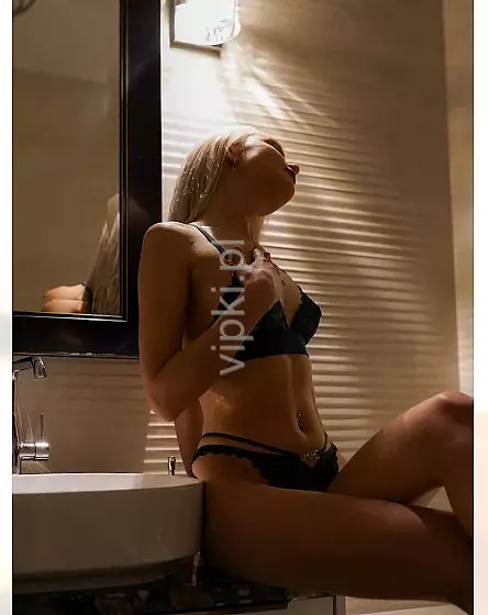 Iza -Blissful Massage