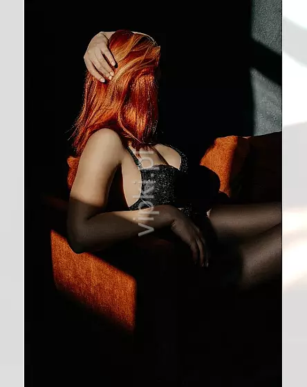 Rozpalająca Zmysły Lena