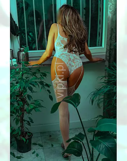 Julia Tantra Touch