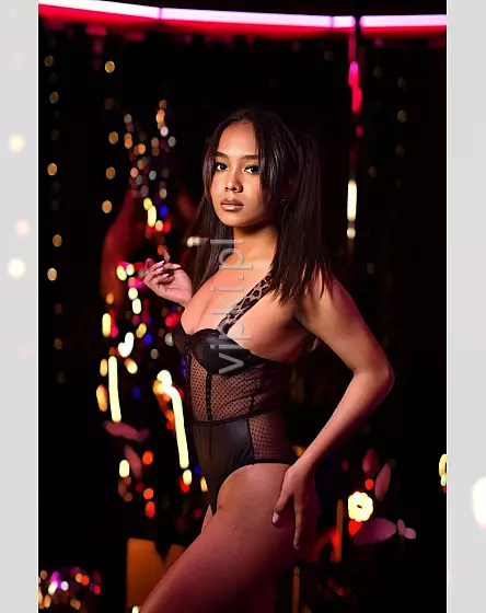 KOLUMBIAN GIRL VALERIA